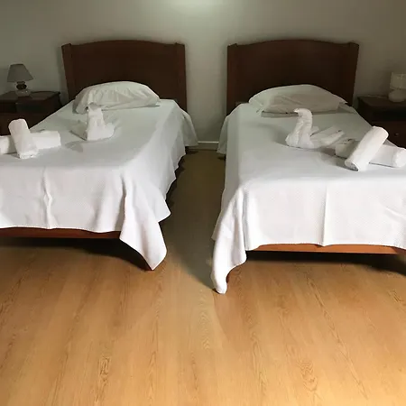 Casa Dos Cedros Tatil Evi