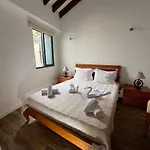 Casa Dos Cedros