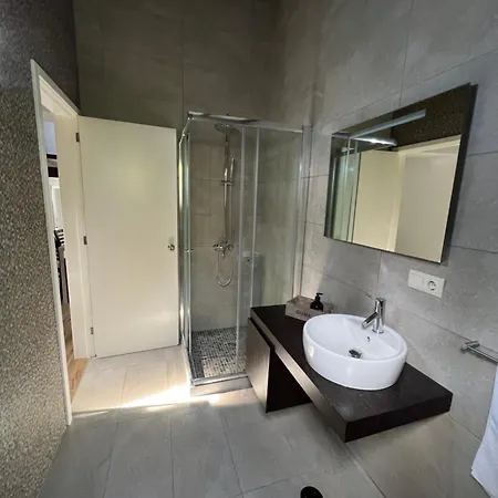 Casa Dos Cedros * Pico da Pedra