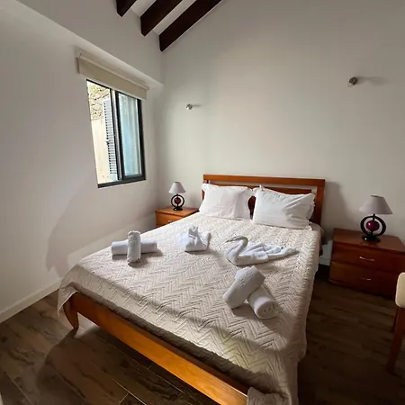 Casa Dos Cedros